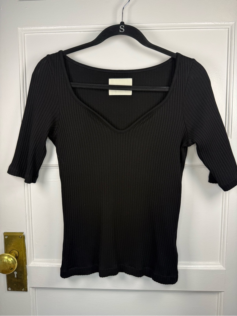 Citizens Of Humanity Black Ribbed Scoop V-Neck Short Sleeve Top
